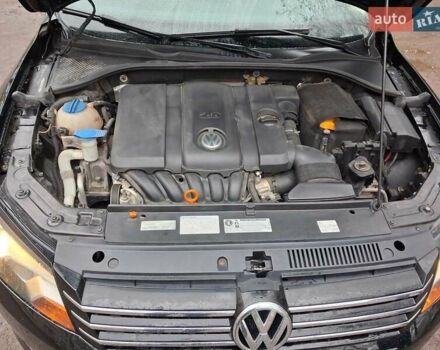 Черный Фольксваген Пассат, объемом двигателя 2.48 л и пробегом 183 тыс. км за 10500 $, фото 18 на Automoto.ua