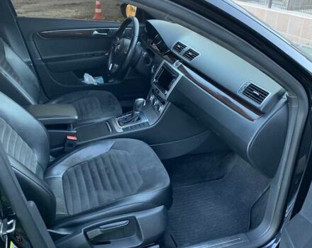 Черный Фольксваген Пассат, объемом двигателя 1.97 л и пробегом 300 тыс. км за 12000 $, фото 4 на Automoto.ua