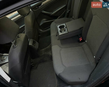 Черный Фольксваген Пассат, объемом двигателя 2.5 л и пробегом 240 тыс. км за 8900 $, фото 13 на Automoto.ua