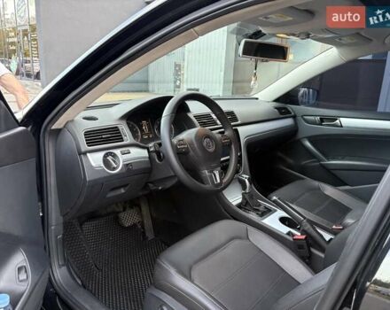 Чорний Фольксваген Пассат, об'ємом двигуна 2.5 л та пробігом 320 тис. км за 10100 $, фото 4 на Automoto.ua