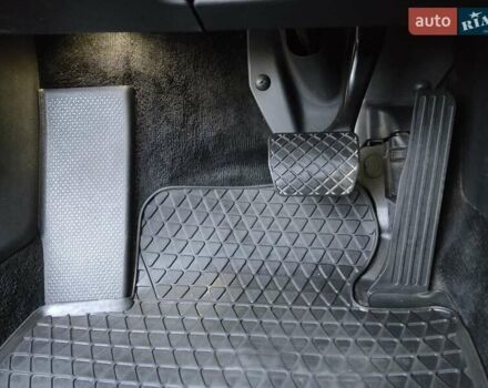 Черный Фольксваген Пассат, объемом двигателя 1.8 л и пробегом 166 тыс. км за 9999 $, фото 35 на Automoto.ua