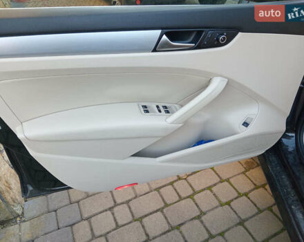 Черный Фольксваген Пассат, объемом двигателя 2.5 л и пробегом 222 тыс. км за 6999 $, фото 10 на Automoto.ua