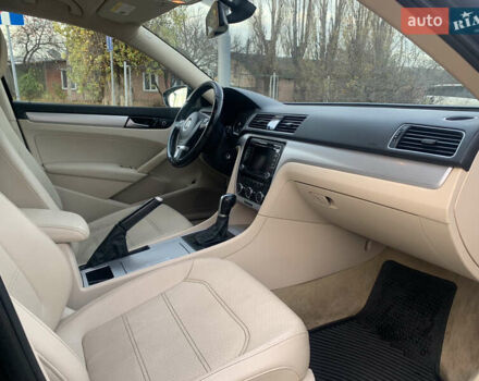 Чорний Фольксваген Пассат, об'ємом двигуна 2.5 л та пробігом 244 тис. км за 10500 $, фото 17 на Automoto.ua