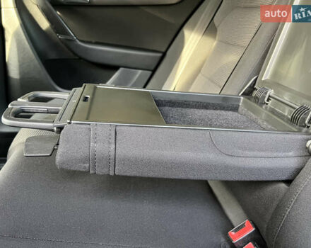 Черный Фольксваген Пассат, объемом двигателя 1.97 л и пробегом 228 тыс. км за 12000 $, фото 59 на Automoto.ua