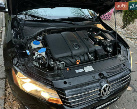 Черный Фольксваген Пассат, объемом двигателя 2.5 л и пробегом 240 тыс. км за 8900 $, фото 19 на Automoto.ua