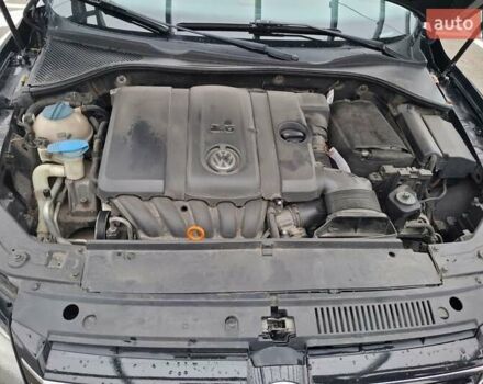 Черный Фольксваген Пассат, объемом двигателя 2.48 л и пробегом 219 тыс. км за 9500 $, фото 8 на Automoto.ua