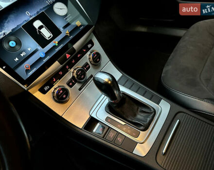 Черный Фольксваген Пассат, объемом двигателя 1.8 л и пробегом 169 тыс. км за 12999 $, фото 21 на Automoto.ua