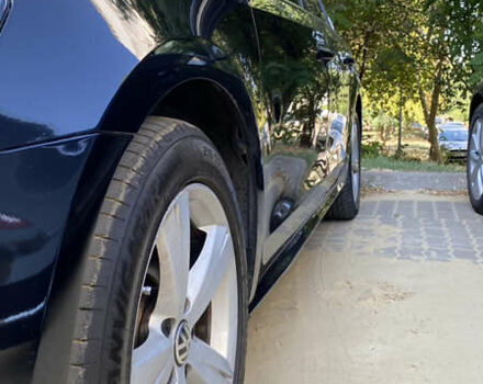 Черный Фольксваген Пассат, объемом двигателя 0 л и пробегом 300 тыс. км за 10500 $, фото 4 на Automoto.ua