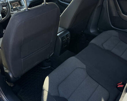 Чорний Фольксваген Пассат, об'ємом двигуна 2 л та пробігом 272 тис. км за 12999 $, фото 19 на Automoto.ua