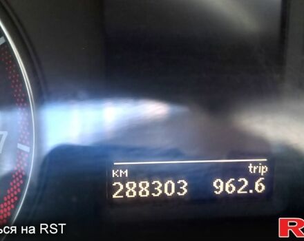 Черный Фольксваген Пассат, объемом двигателя 2.5 л и пробегом 288 тыс. км за 9300 $, фото 4 на Automoto.ua