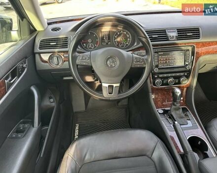 Чорний Фольксваген Пассат, об'ємом двигуна 2 л та пробігом 272 тис. км за 12500 $, фото 17 на Automoto.ua