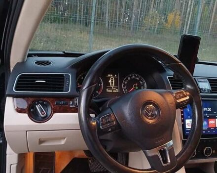 Черный Фольксваген Пассат, объемом двигателя 1.97 л и пробегом 193 тыс. км за 14500 $, фото 3 на Automoto.ua