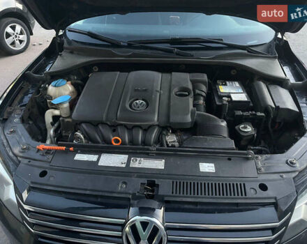 Черный Фольксваген Пассат, объемом двигателя 2.5 л и пробегом 302 тыс. км за 7700 $, фото 12 на Automoto.ua