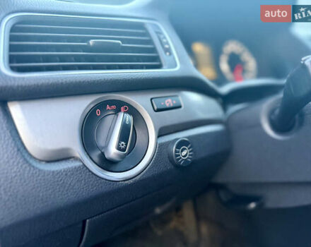 Черный Фольксваген Пассат, объемом двигателя 2.5 л и пробегом 247 тыс. км за 9200 $, фото 21 на Automoto.ua