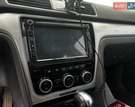 Черный Фольксваген Пассат, объемом двигателя 2.5 л и пробегом 246 тыс. км за 9690 $, фото 20 на Automoto.ua