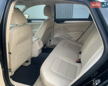 Чорний Фольксваген Пассат, об'ємом двигуна 2.5 л та пробігом 244 тис. км за 10500 $, фото 11 на Automoto.ua