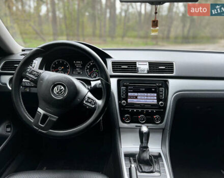 Черный Фольксваген Пассат, объемом двигателя 2.5 л и пробегом 270 тыс. км за 10000 $, фото 4 на Automoto.ua