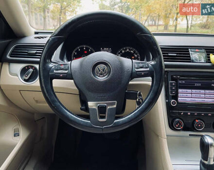 Черный Фольксваген Пассат, объемом двигателя 2.5 л и пробегом 166 тыс. км за 9999 $, фото 15 на Automoto.ua