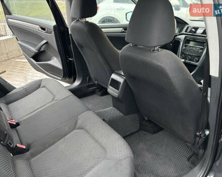 Черный Фольксваген Пассат, объемом двигателя 2.5 л и пробегом 302 тыс. км за 7700 $, фото 14 на Automoto.ua