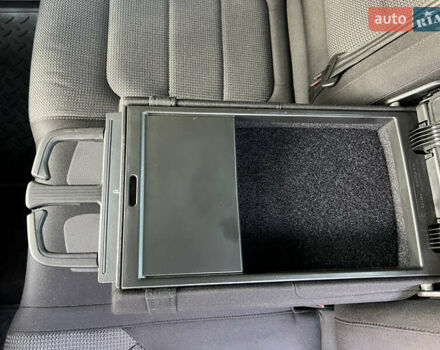 Черный Фольксваген Пассат, объемом двигателя 1.97 л и пробегом 228 тыс. км за 12000 $, фото 60 на Automoto.ua