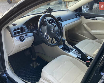 Черный Фольксваген Пассат, объемом двигателя 2.5 л и пробегом 248 тыс. км за 9100 $, фото 13 на Automoto.ua