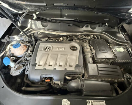 Чорний Фольксваген Пассат, об'ємом двигуна 2 л та пробігом 272 тис. км за 12999 $, фото 23 на Automoto.ua