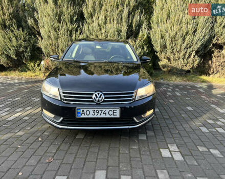 Черный Фольксваген Пассат, объемом двигателя 1.97 л и пробегом 228 тыс. км за 12000 $, фото 14 на Automoto.ua