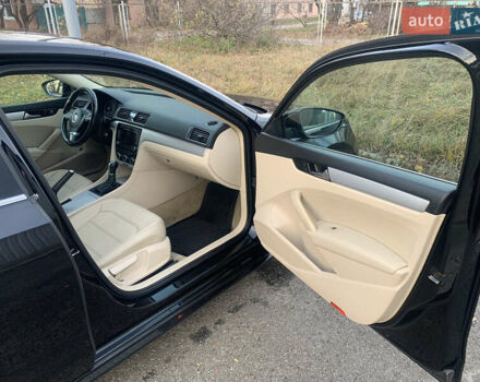 Чорний Фольксваген Пассат, об'ємом двигуна 2.5 л та пробігом 244 тис. км за 10500 $, фото 16 на Automoto.ua