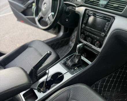 Черный Фольксваген Пассат, объемом двигателя 2.5 л и пробегом 215 тыс. км за 10500 $, фото 5 на Automoto.ua