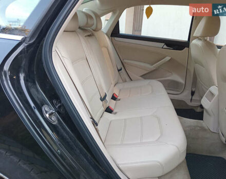 Черный Фольксваген Пассат, объемом двигателя 2.5 л и пробегом 222 тыс. км за 6999 $, фото 13 на Automoto.ua