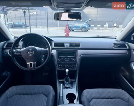 Черный Фольксваген Пассат, объемом двигателя 2.5 л и пробегом 247 тыс. км за 9200 $, фото 12 на Automoto.ua