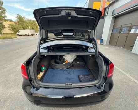 Фольксваген Пассат 2012 в Киеве на Automoto.ua Черный Фольксваген Пассат, объемом двигателя 2.5 л и пробегом 320 тыс. км за 10100 $, фото 7 на Automoto.ua