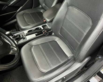 Черный Фольксваген Пассат, объемом двигателя 2.5 л и пробегом 193 тыс. км за 10500 $, фото 13 на Automoto.ua