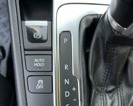 Черный Фольксваген Пассат, объемом двигателя 1.97 л и пробегом 228 тыс. км за 12000 $, фото 45 на Automoto.ua