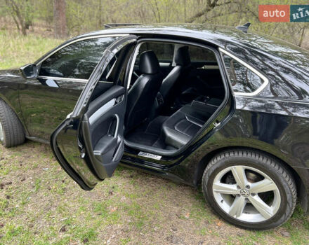 Черный Фольксваген Пассат, объемом двигателя 2.5 л и пробегом 270 тыс. км за 10000 $, фото 14 на Automoto.ua