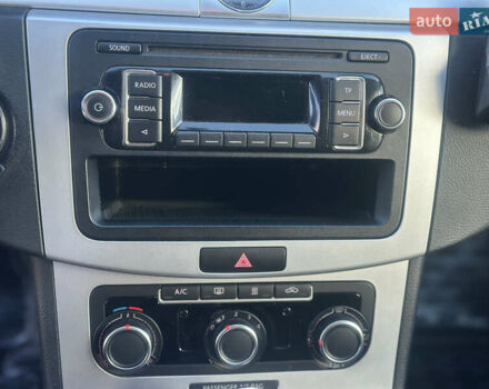 Черный Фольксваген Пассат, объемом двигателя 2 л и пробегом 267 тыс. км за 11500 $, фото 54 на Automoto.ua