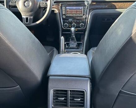 Черный Фольксваген Пассат, объемом двигателя 1.8 л и пробегом 240 тыс. км за 11300 $, фото 24 на Automoto.ua