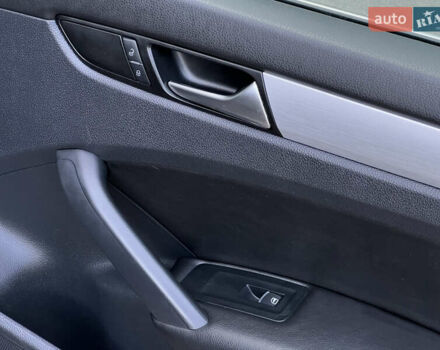 Фольксваген Пассат 2013 в Киеве на Automoto.ua Черный Фольксваген Пассат, объемом двигателя 2.5 л и пробегом 170 тыс. км за 10700 $, фото 52 на Automoto.ua