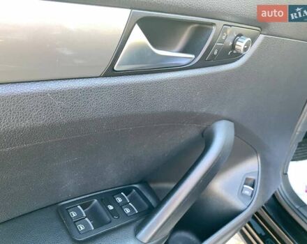 Чорний Фольксваген Пассат, об'ємом двигуна 2.48 л та пробігом 127 тис. км за 9800 $, фото 12 на Automoto.ua