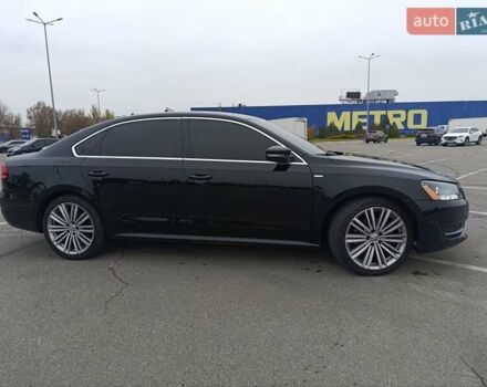 Черный Фольксваген Пассат, объемом двигателя 1.8 л и пробегом 221 тыс. км за 9000 $, фото 4 на Automoto.ua