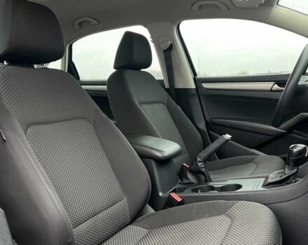 Черный Фольксваген Пассат, объемом двигателя 2.5 л и пробегом 131 тыс. км за 10200 $, фото 15 на Automoto.ua