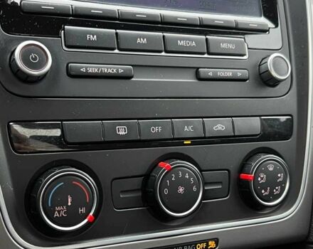 Черный Фольксваген Пассат, объемом двигателя 2.5 л и пробегом 131 тыс. км за 10200 $, фото 12 на Automoto.ua