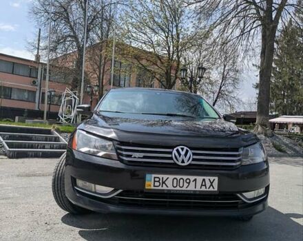 Чорний Фольксваген Пассат, об'ємом двигуна 2.5 л та пробігом 134 тис. км за 10500 $, фото 6 на Automoto.ua