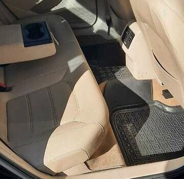 Черный Фольксваген Пассат, объемом двигателя 1.8 л и пробегом 380 тыс. км за 9200 $, фото 3 на Automoto.ua