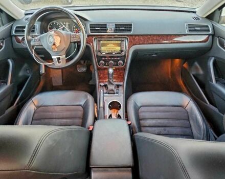 Черный Фольксваген Пассат, объемом двигателя 2.5 л и пробегом 105 тыс. км за 1200 $, фото 7 на Automoto.ua