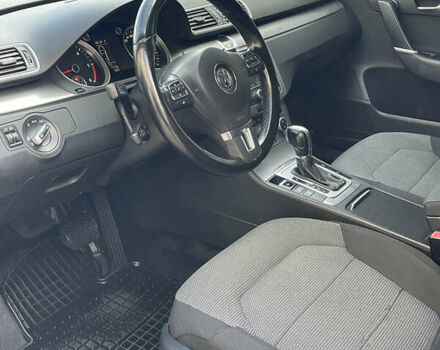 Фольксваген Пассат 2013 в Мукачеве на Automoto.ua Черный Фольксваген Пассат, объемом двигателя 1.97 л и пробегом 290 тыс. км за 10500 $, фото 11 на Automoto.ua