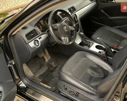 Черный Фольксваген Пассат, объемом двигателя 2.5 л и пробегом 266 тыс. км за 8800 $, фото 21 на Automoto.ua