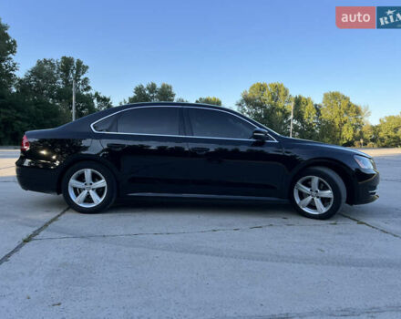 Черный Фольксваген Пассат, объемом двигателя 2.48 л и пробегом 208 тыс. км за 10500 $, фото 10 на Automoto.ua