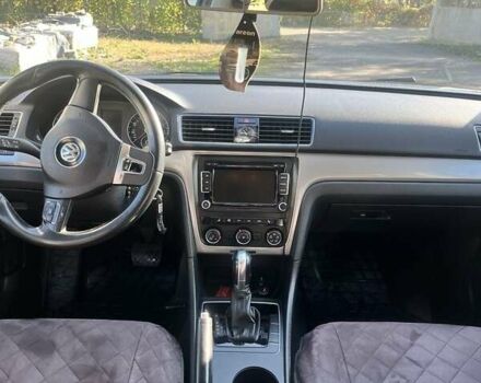 Чорний Фольксваген Пассат, об'ємом двигуна 2.5 л та пробігом 193 тис. км за 10700 $, фото 4 на Automoto.ua