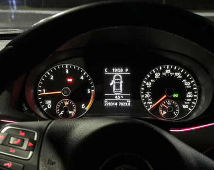 Черный Фольксваген Пассат, объемом двигателя 2 л и пробегом 228 тыс. км за 10990 $, фото 26 на Automoto.ua